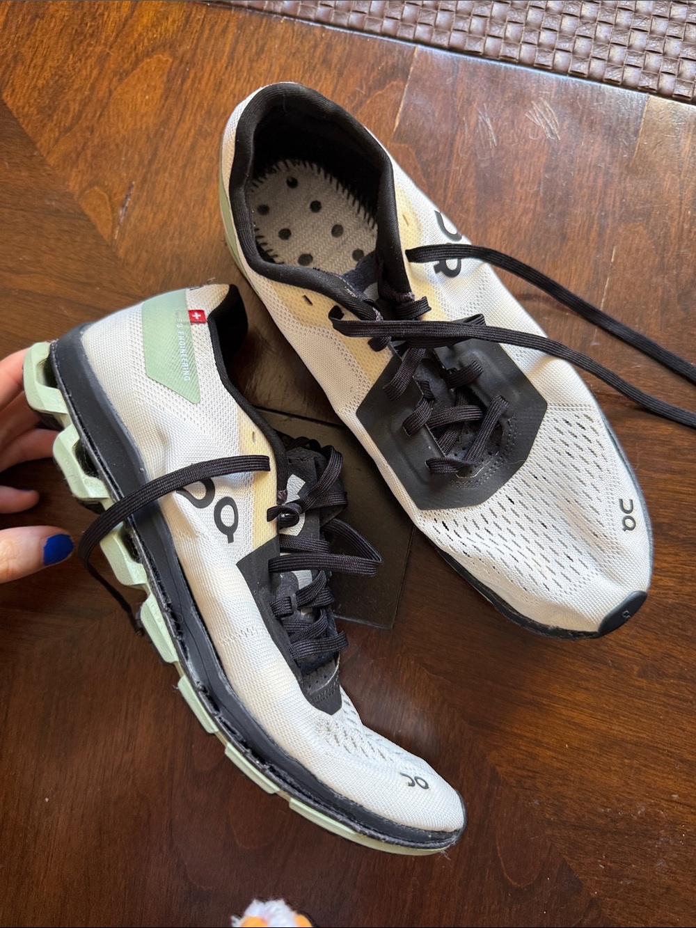 On Clouds White and Mint Women's Athletic Running Shoes with a quick fix